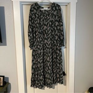 NWOT CJLA laurel dress in a forest green.